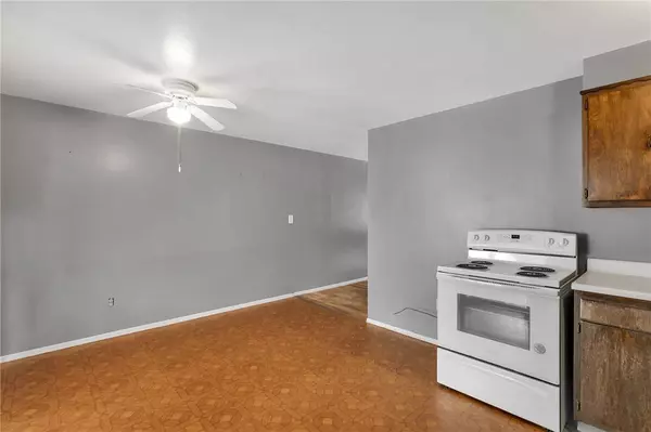 411 Alpine Village Dr, Monroeville, PA 15146