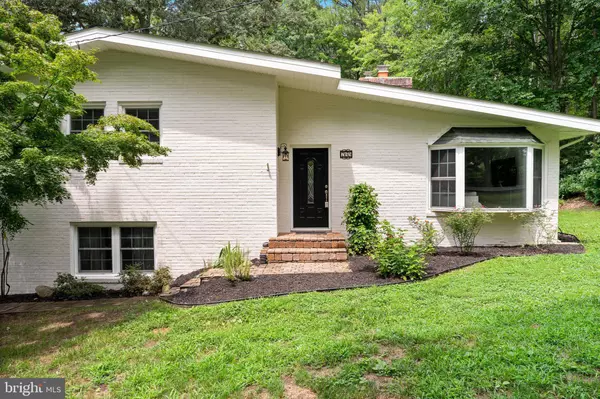 765 MOUNTAIN VIEW RD, Fredericksburg, VA 22406