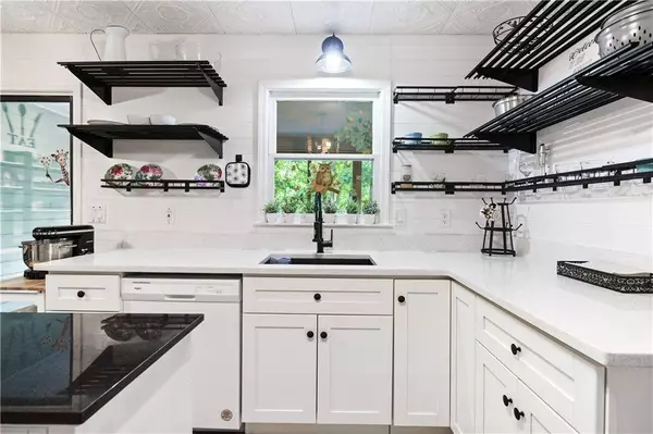 251 Timber Laurel LN, Lawrenceville, GA 30043