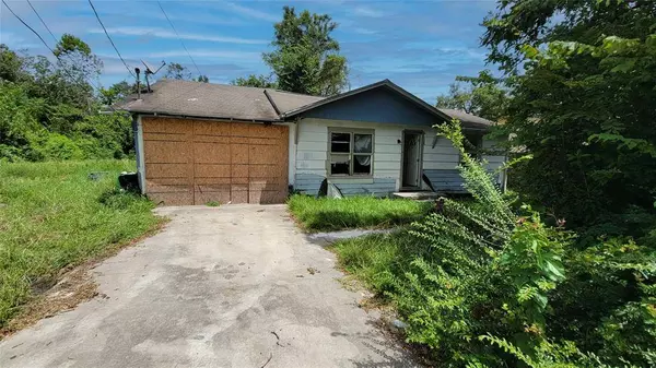 7802 Hanfro LN, Houston, TX 77088