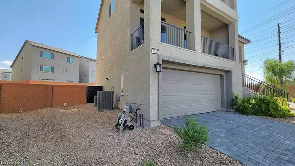 5891 Gossamer Stone Court, Las Vegas, NV 89141
