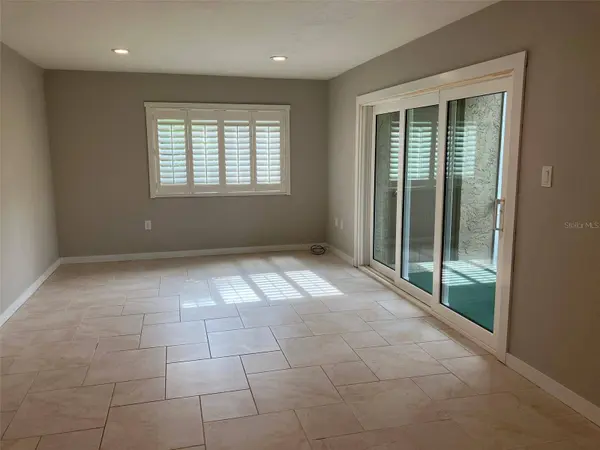 1575 GREENLEA DR #5, Clearwater, FL 33755