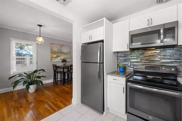 311 W NORTH BAY ST, Tampa, FL 33603