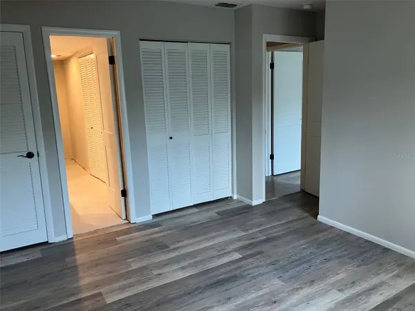 1575 GREENLEA DR #5, Clearwater, FL 33755