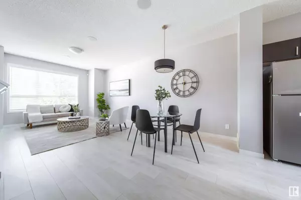 2115 160 ST SW, Edmonton, AB T6W 4E5