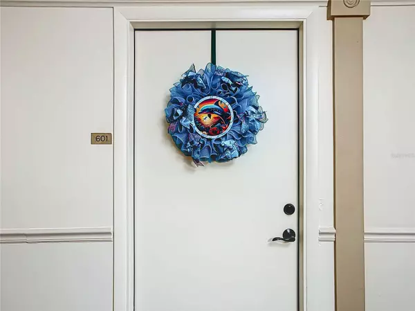 1 KEY CAPRI #601W, Treasure Island, FL 33706