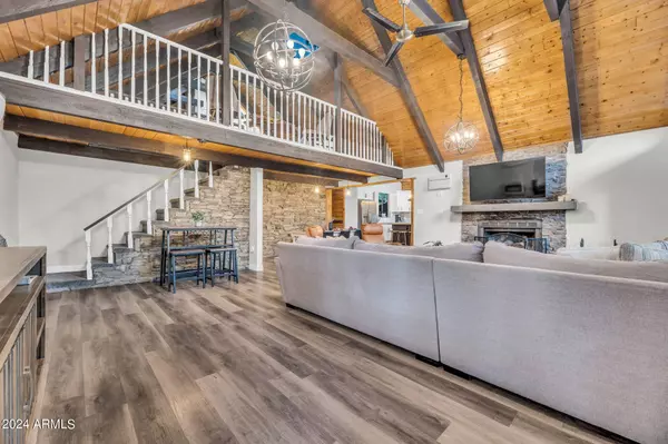 410 BARNWOOD Trail, Munds Park, AZ 86017