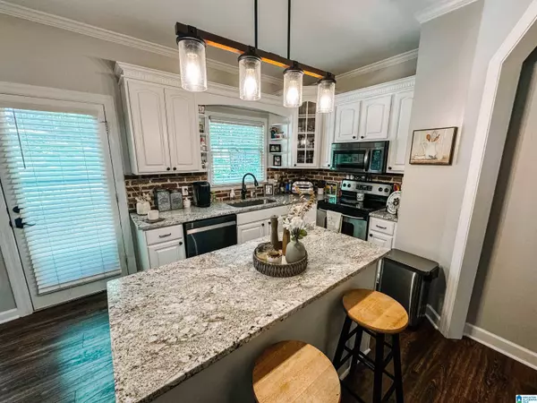 4513 EAGLE POINT DRIVE, Birmingham, AL 35242