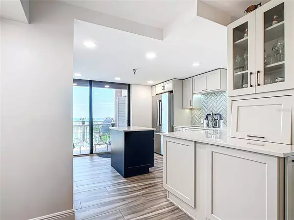 1 KEY CAPRI #601W, Treasure Island, FL 33706