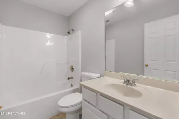 6179 Kristins Gate WAY #6179, Powell, TN 37849