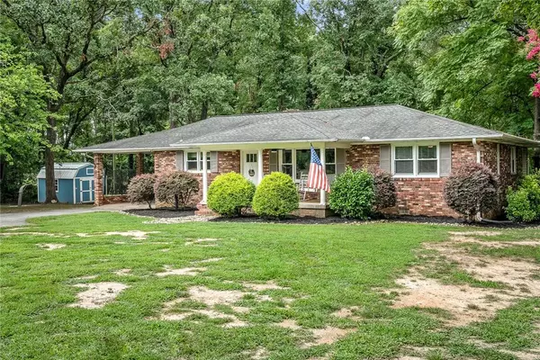 518 Docheno RD, Belton, SC 29627