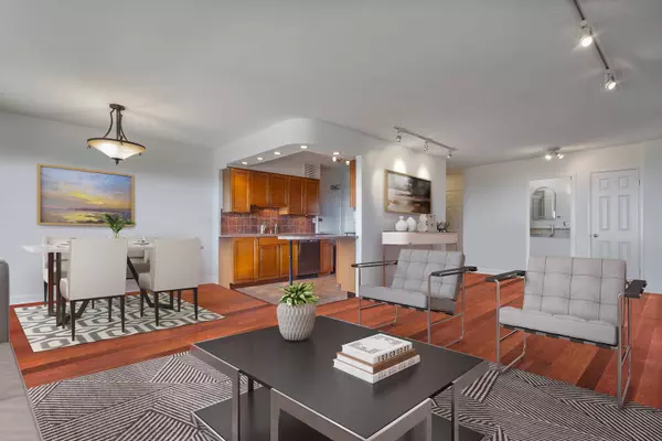 4200 N Marine DR #1106, Chicago, IL 60613