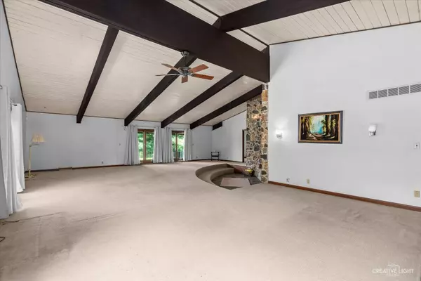 2616 N 41st RD, Sheridan, IL 60551