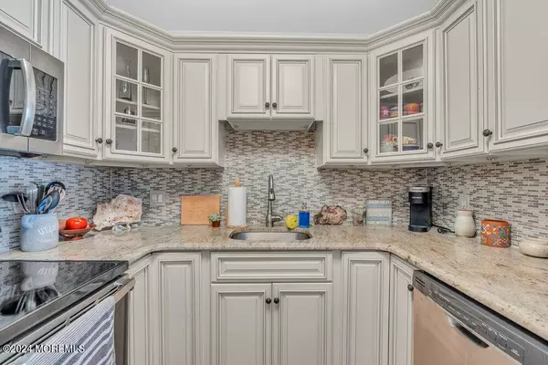 330 Shore Drive #B23, Highlands, NJ 07732