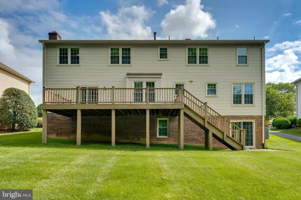 9313 KILBY GLEN DR, Vienna, VA 22182