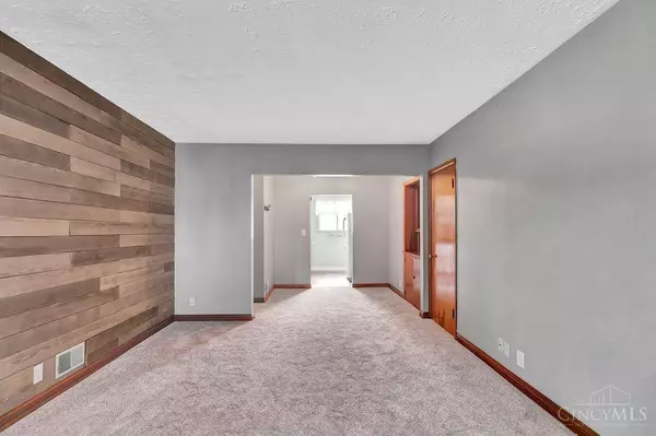 81 Brookwood Ave #B-7, Hamilton, OH 45013