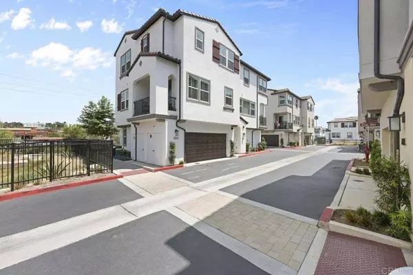 2322 Stardust Gln, Escondido, CA 92025