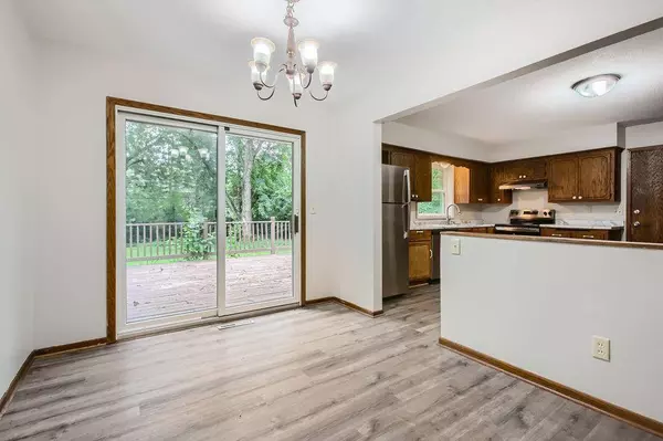 6101 71st AVE N, Brooklyn Park, MN 55429