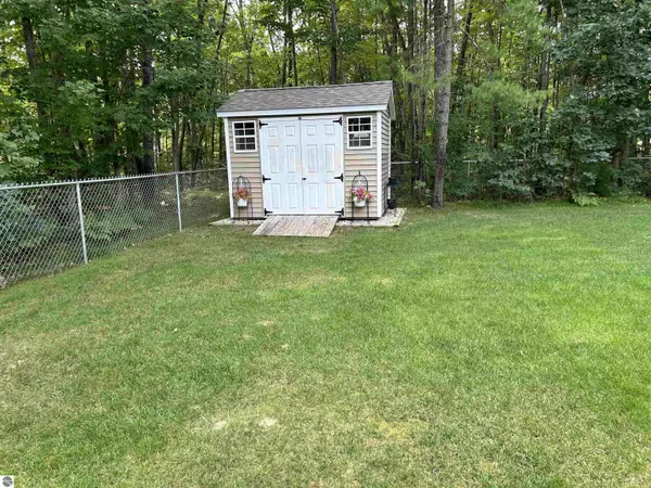 299 Woodsedge Drive, Fife Lake, MI 49633