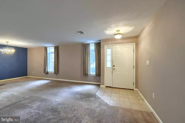 4631 DEER PATH RD, Harrisburg, PA 17110