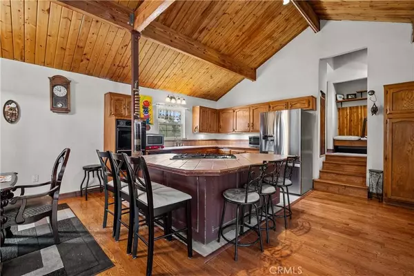 809 Glenbrook DR, Frazier Park, CA 93225