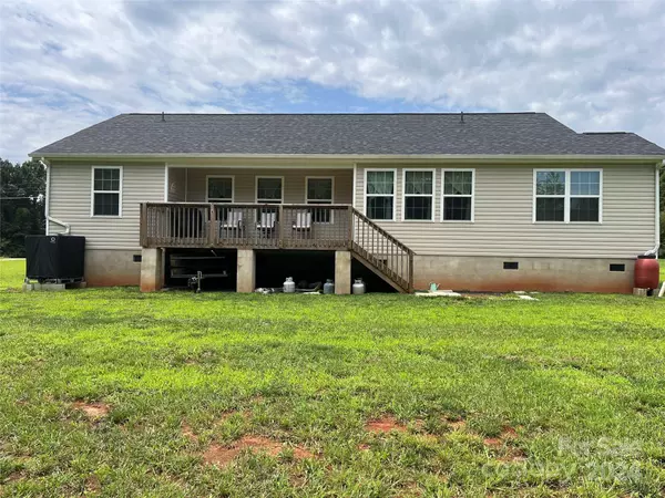 4152 S Olivers Cross RD, Newton, NC 28658
