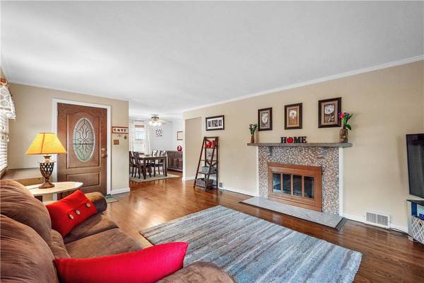 1039 Prospect Rd, Pittsburgh, PA 15227