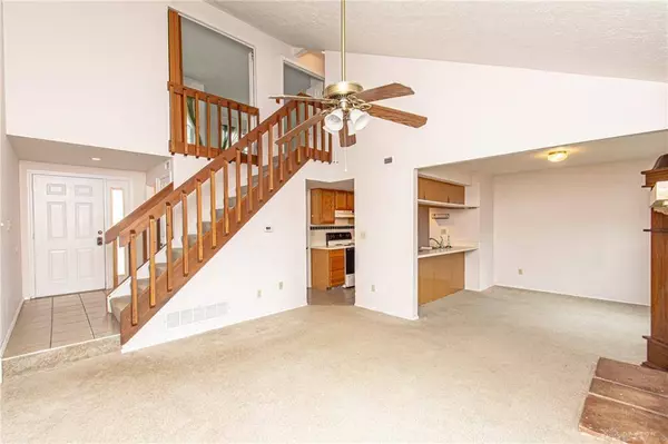 1523 Eagle Highlands Drive, Fairborn, OH 45324