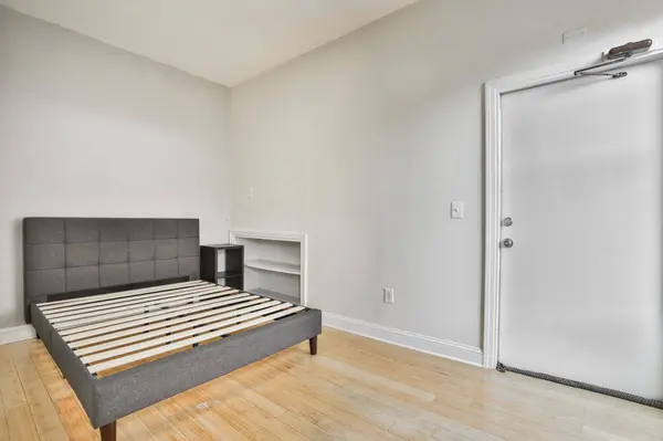 4 Dean AVE #2, Manchester, NH 03101