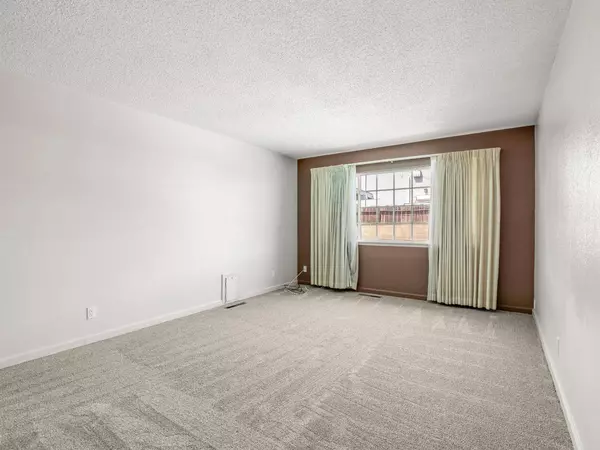 1926 Harvard Avenue, Clovis, CA 93612