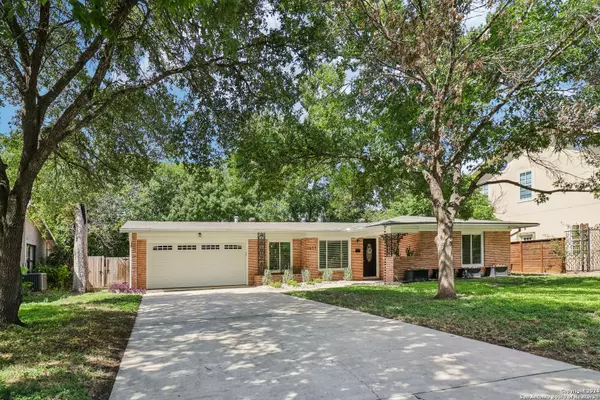 411 Tophill Road, San Antonio, TX 78209