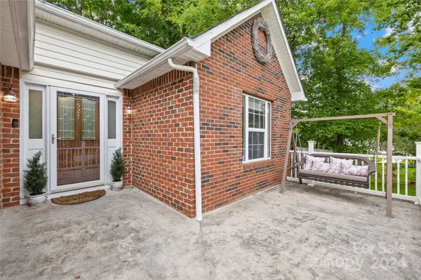 527 Mountview DR, Mocksville, NC 27028