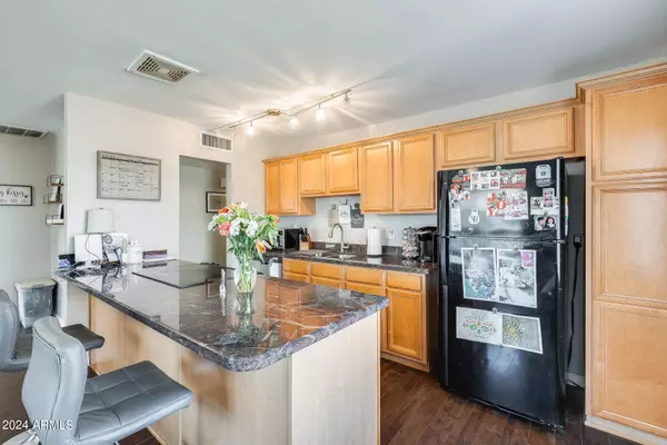 8643 E RANCHO VISTA Drive, Scottsdale, AZ 85251