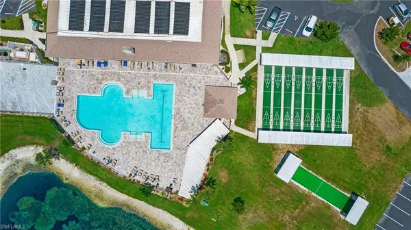 810 Charlemagne BLVD, Naples, FL 34112