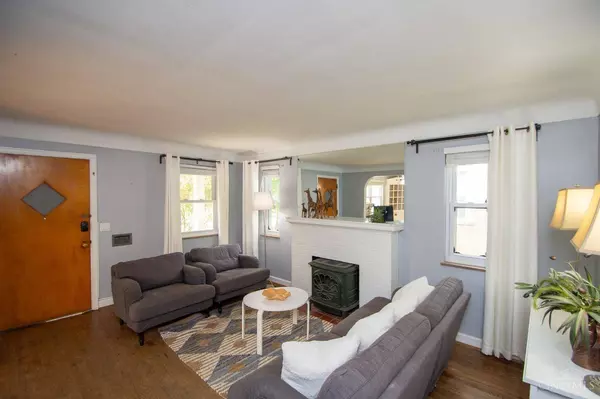 6951 rob vern, North College Hill, OH 45239