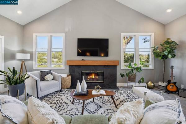 6 Cresta Blanca, Orinda, CA 94563