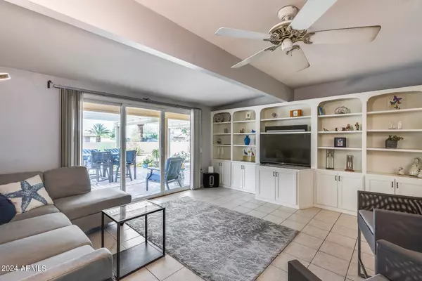 9731 W TERRACE Lane, Sun City, AZ 85373