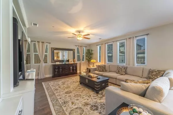 1645 Dedini LN, Ripon, CA 95366