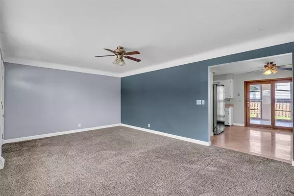 98 33rd, Cedar Rapids, IA 52404