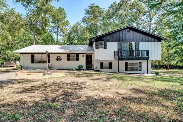 804 Willow Blvd, Gladewater, TX 75647