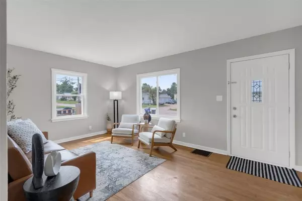 1049 Staub CT NE, Cedar Rapids, IA 52402