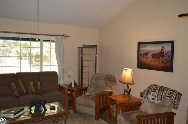 6337 Cerro Sierra Drive, Greeley Hill, CA 95311-9503