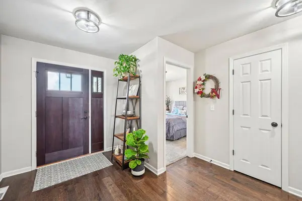 927 Skylark Lane, Deforest, WI 53532