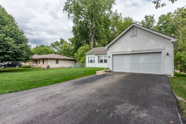 38387 N Manor Avenue, Beach Park, IL 60087