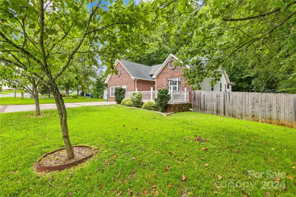 527 Mountview DR, Mocksville, NC 27028