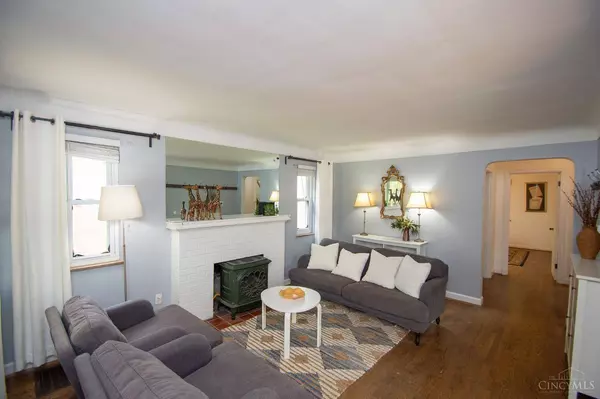 6951 rob vern, North College Hill, OH 45239