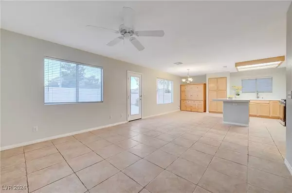 9424 Tall Wood Lane, Las Vegas, NV 89129