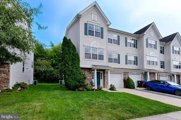 8 MILLERS RUN, Delran, NJ 08075