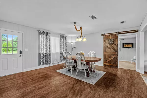 3690 Sharon Rd, Laurel, MS 39443