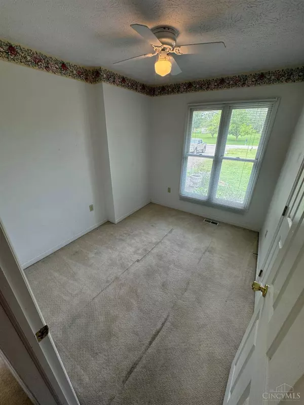 192 Battle Dr, Eaton, OH 45320